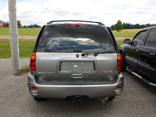 2006 GMC Envoy Wagon SE