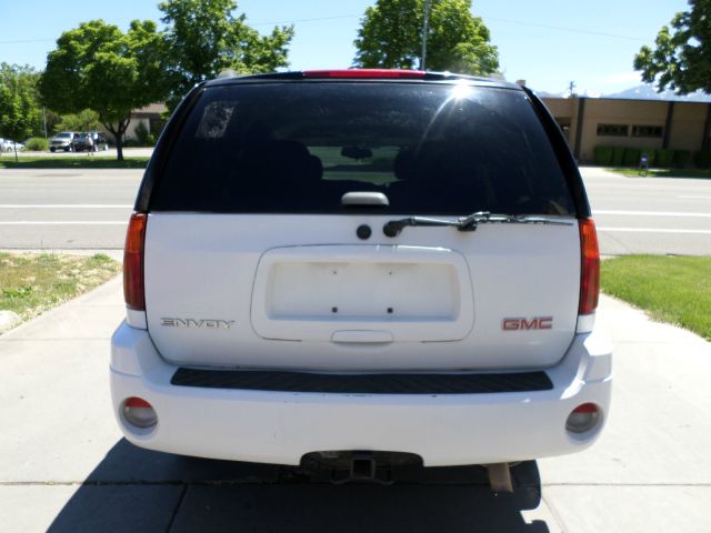 2006 GMC Envoy 4x4 Crew Cab LE
