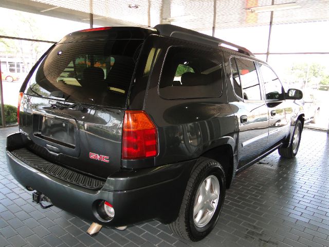2006 GMC Envoy LS 2500hd CREW CAB 4X4 Diesel
