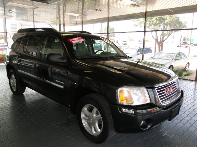 2006 GMC Envoy LS 2500hd CREW CAB 4X4 Diesel