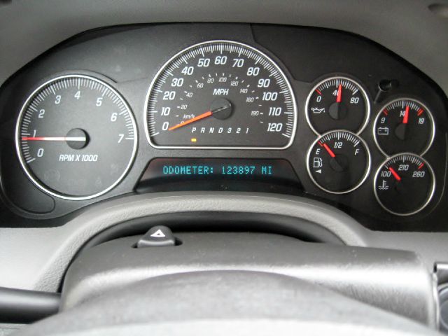 2006 GMC Envoy 4x4 Crew Cab LE