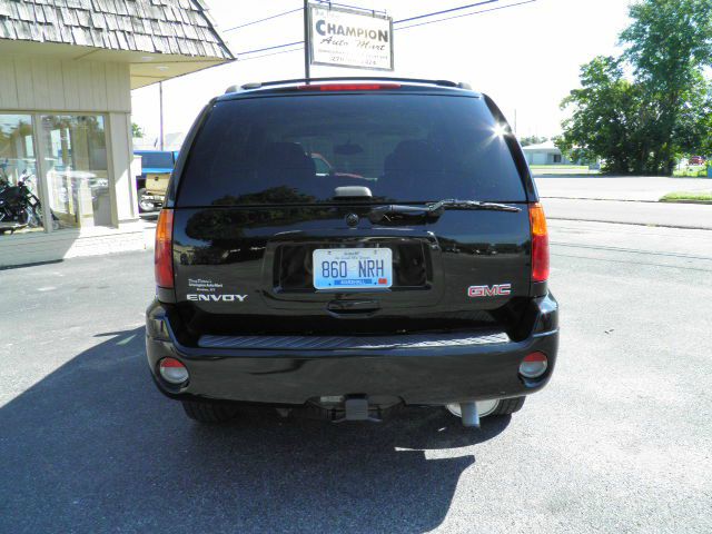 2006 GMC Envoy 4x4 Crew Cab LE