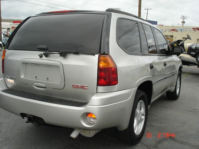 2006 GMC Envoy Wagon SE