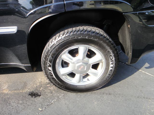 2006 GMC Envoy Wagon SE