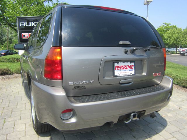 2006 GMC Envoy LT, Z71, Crewcab