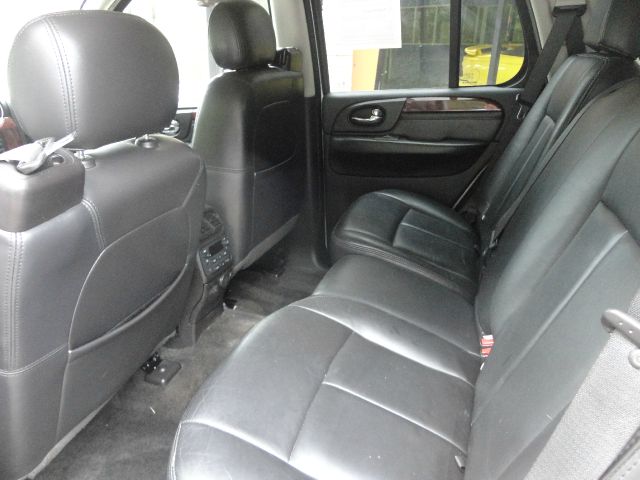 2007 GMC Envoy LS 2500hd CREW CAB 4X4 Diesel