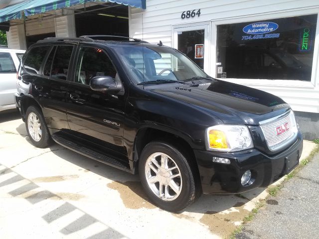 2007 GMC Envoy 750li Xdrive 1-ownerawdnavigation Sedan