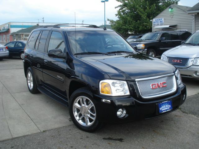 2008 GMC Envoy LS 2500hd CREW CAB 4X4 Diesel