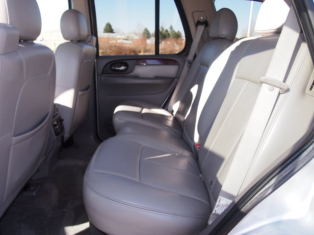 2009 GMC Envoy EX Sedan 4D