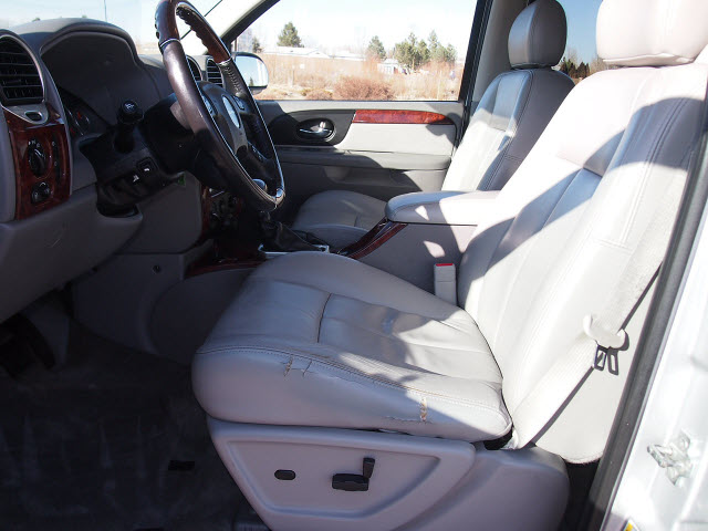 2009 GMC Envoy EX Sedan 4D