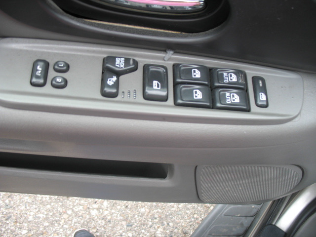 2002 GMC Envoy XL LS 2500 HD