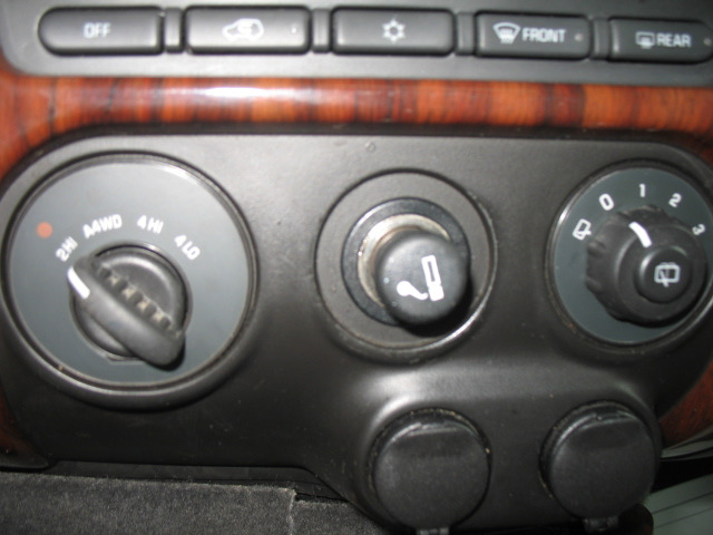 2002 GMC Envoy XL LS 2500 HD