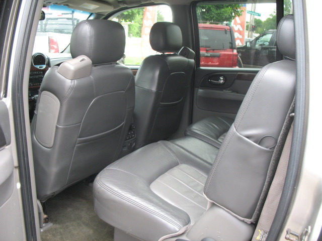 2002 GMC Envoy XL LS 2500 HD
