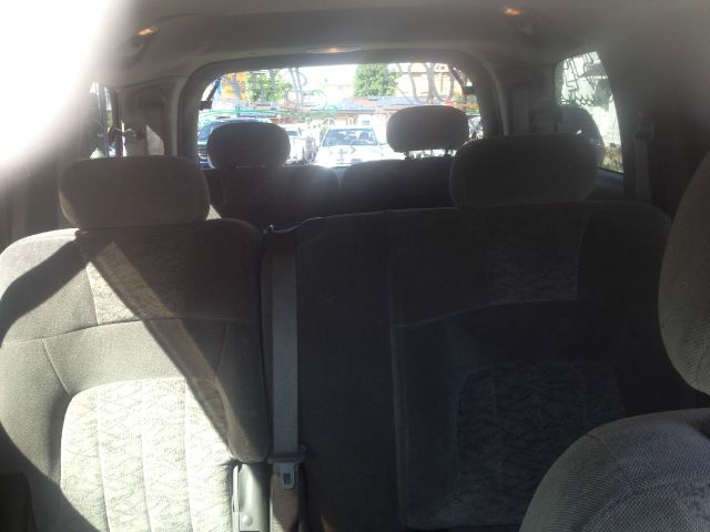 2002 GMC Envoy XL LS 2500 HD