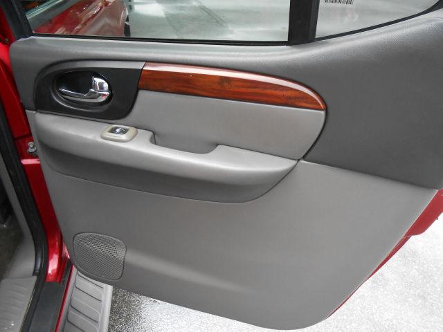 2003 GMC Envoy XL LS 2500hd CREW CAB 4X4 Diesel