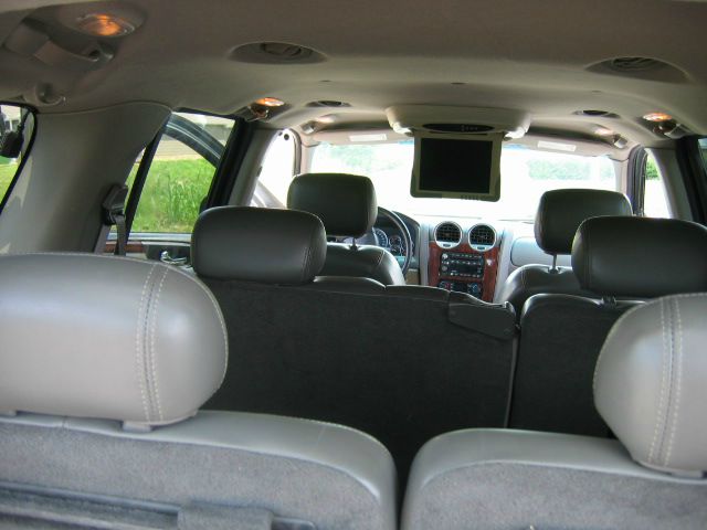2003 GMC Envoy XL LS 2500 HD