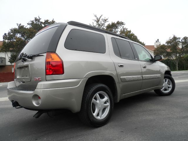 2003 GMC Envoy XL LS 2500 HD