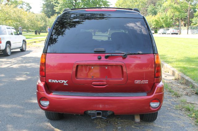 2003 GMC Envoy XL LS 2500 HD