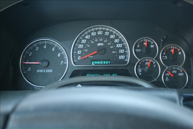 2003 GMC Envoy XL Wagon SE