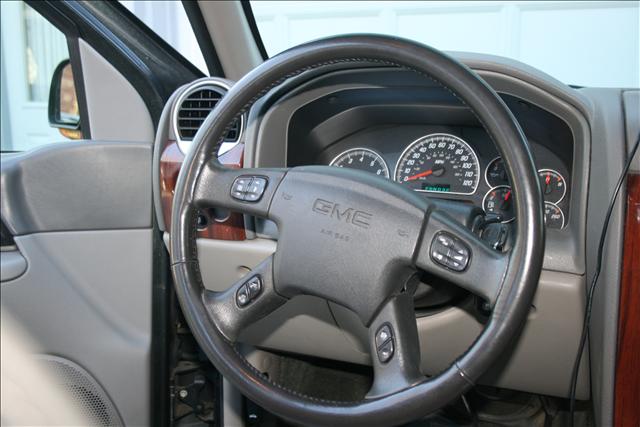 2003 GMC Envoy XL Wagon SE