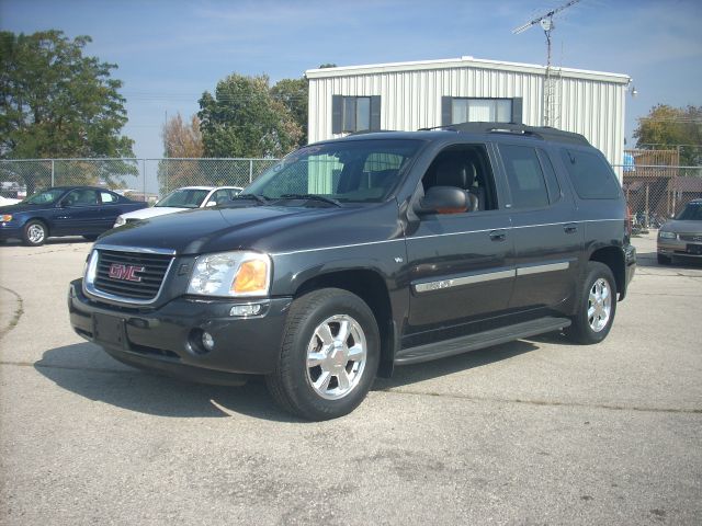 2003 GMC Envoy XL LS 2500 HD