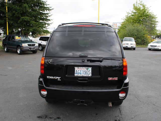 2004 GMC Envoy XL Base Griffin