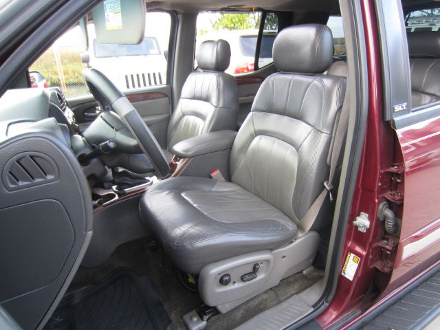 2004 GMC Envoy XL LS 2500 HD