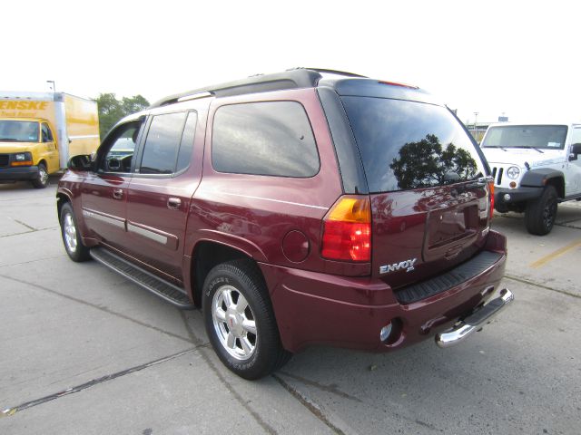 2004 GMC Envoy XL LS 2500 HD