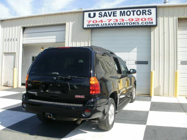 2004 GMC Envoy XL SLT
