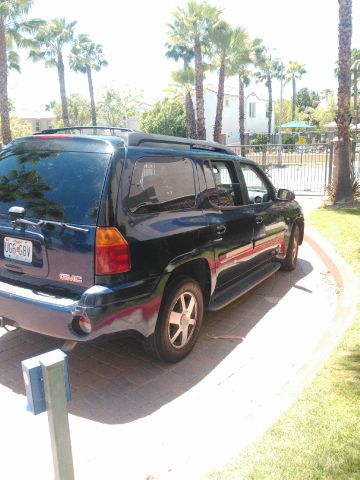 2004 GMC Envoy XL L.T. 4-w.d. 5.3L