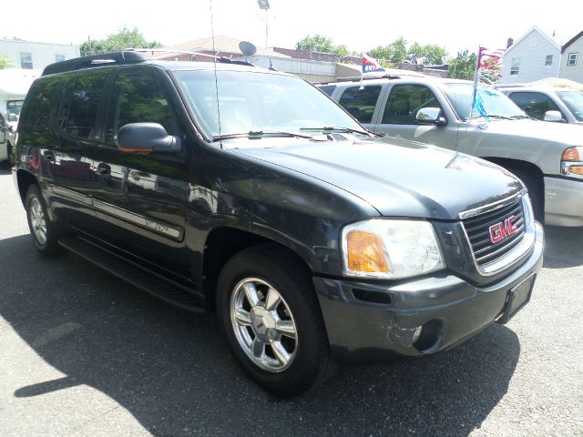 2004 GMC Envoy XL 4dr 2.9L Twin Turbo AWD SUV