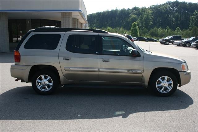 2004 GMC Envoy XL Sport Rumble BEE