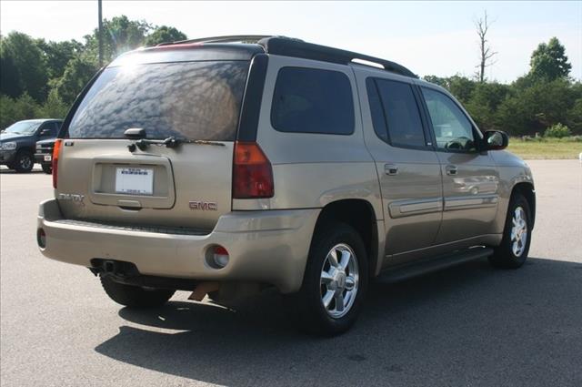 2004 GMC Envoy XL Sport Rumble BEE