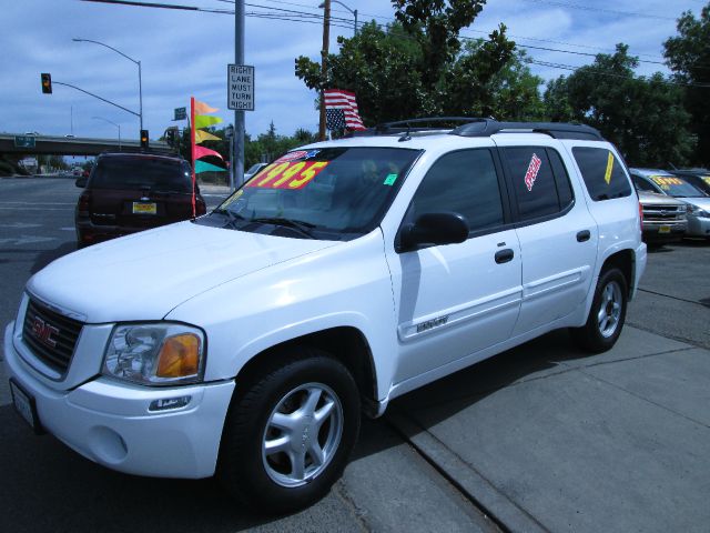 2004 GMC Envoy XL LS 2500hd CREW CAB 4X4 Diesel