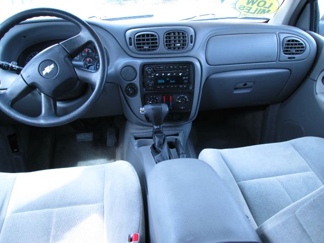 2004 GMC Envoy XL LS 2500hd CREW CAB 4X4 Diesel