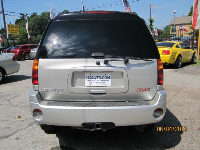 2004 GMC Envoy XL LS 2500hd CREW CAB 4X4 Diesel