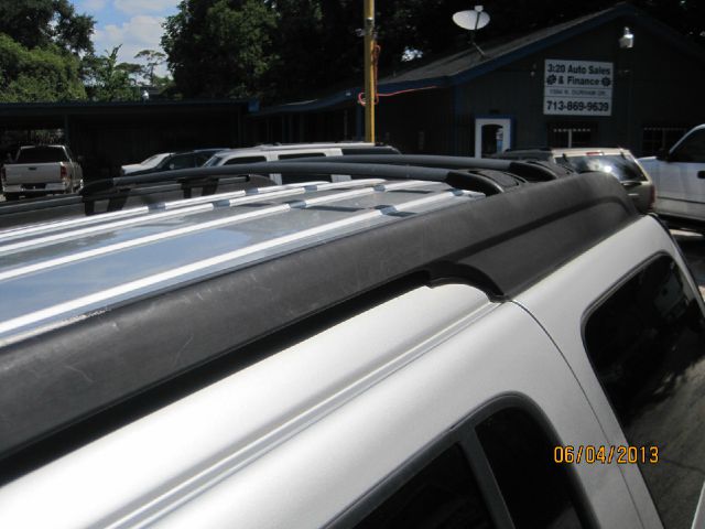 2004 GMC Envoy XL LS 2500hd CREW CAB 4X4 Diesel