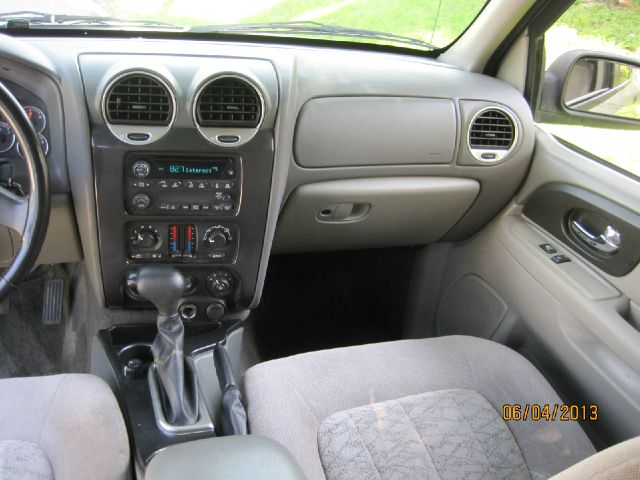 2004 GMC Envoy XL LS 2500hd CREW CAB 4X4 Diesel