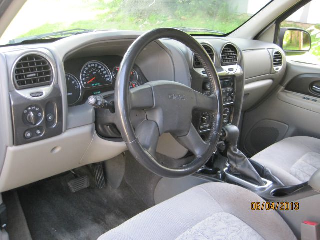 2004 GMC Envoy XL LS 2500hd CREW CAB 4X4 Diesel