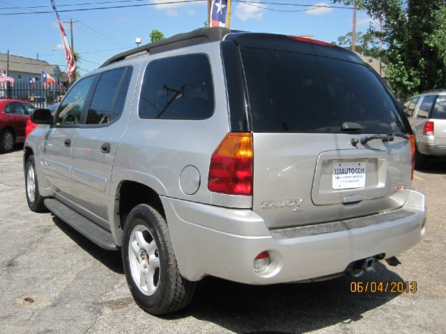 2004 GMC Envoy XL LS 2500hd CREW CAB 4X4 Diesel