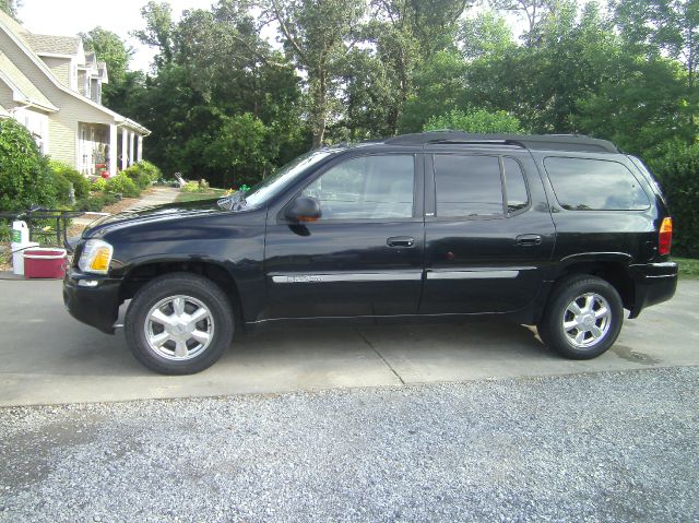 2005 GMC Envoy XL 4dr 2.9L Twin Turbo AWD SUV