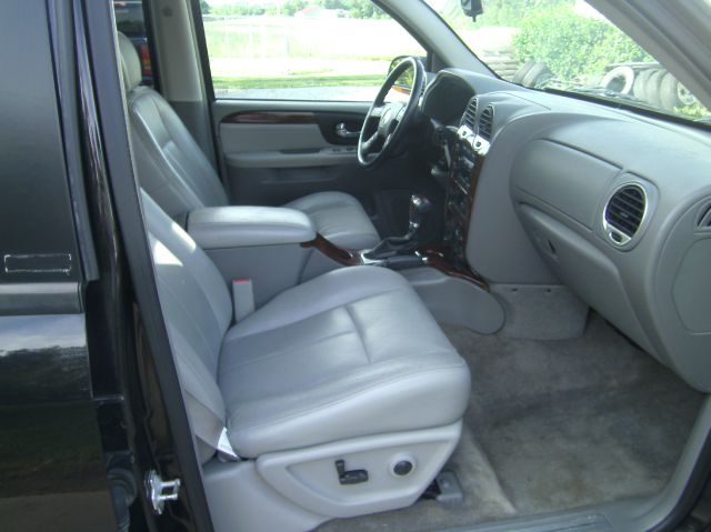 2005 GMC Envoy XL 4dr 2.9L Twin Turbo AWD SUV