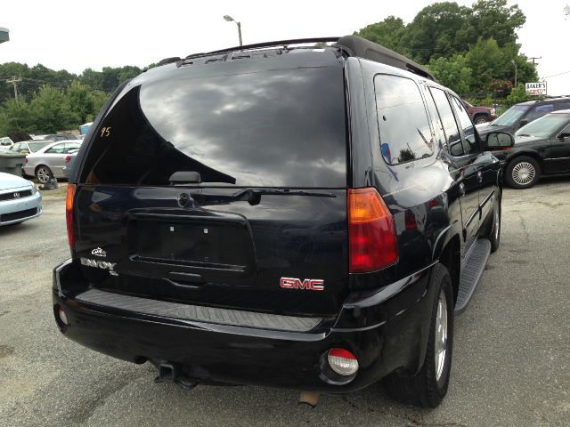 2005 GMC Envoy XL LS 2500 HD