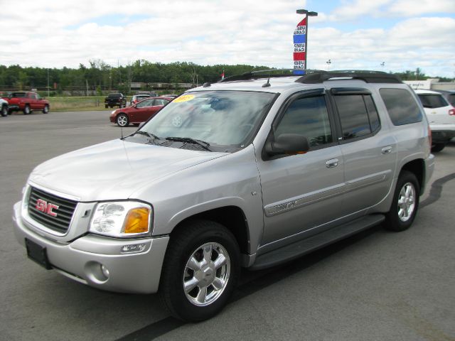 2005 GMC Envoy XL LS 2500 HD