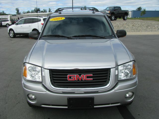 2005 GMC Envoy XL LS 2500 HD