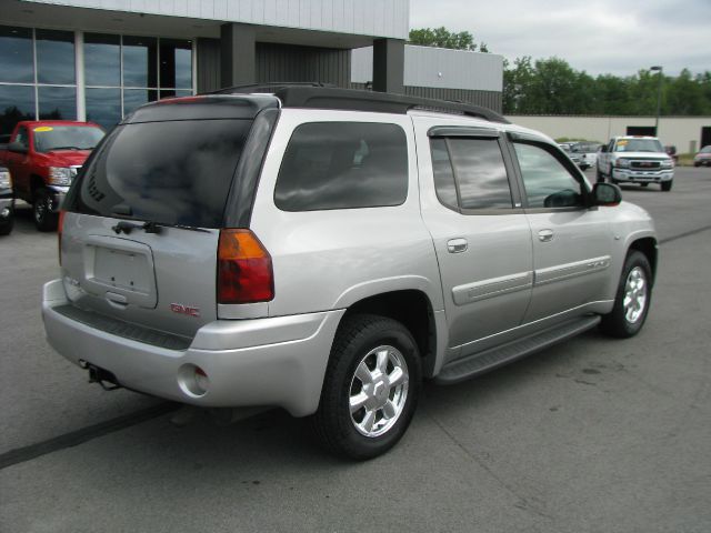 2005 GMC Envoy XL LS 2500 HD