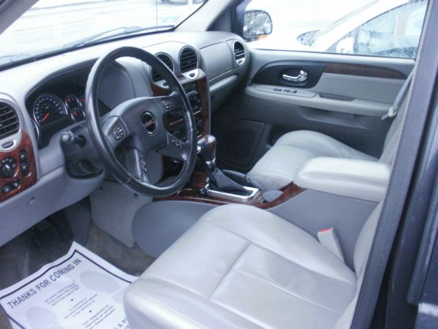 2005 GMC Envoy XL LS 2500 HD