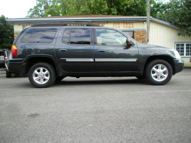 2005 GMC Envoy XL LS 2500 HD