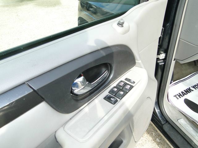 2005 GMC Envoy XL LS 2500hd CREW CAB 4X4 Diesel