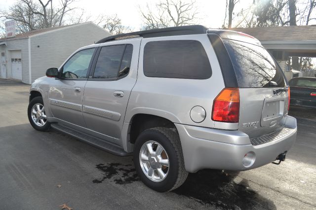 2005 GMC Envoy XL LS 2500 HD